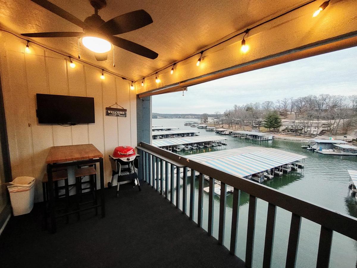 F Lakefront! Remodeled, Sleeps 4, Boat Slip, Patio, Wifi, Cable, Pool Osage Beach Exterior foto